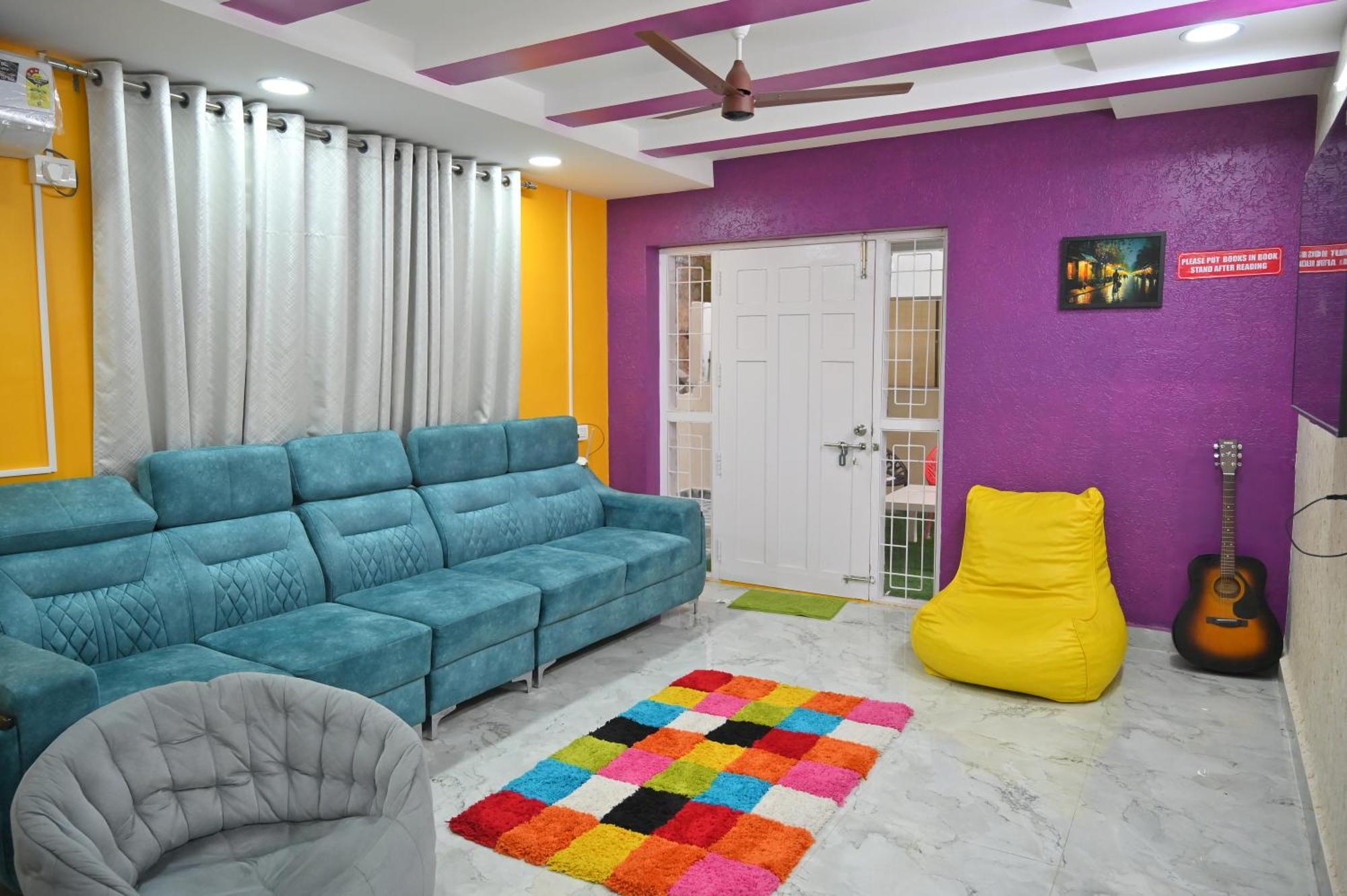 Hyderabad Wanderers Cave Hotel ภายนอก รูปภาพ