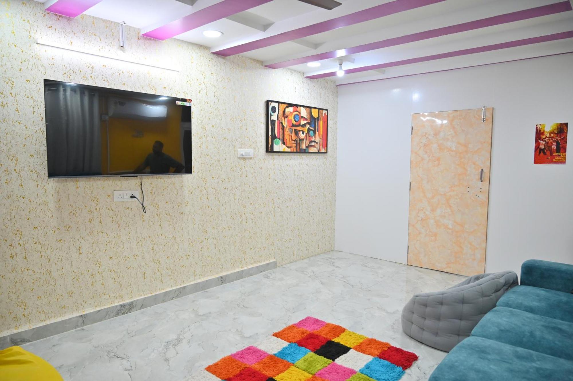 Hyderabad Wanderers Cave Hotel ภายนอก รูปภาพ
