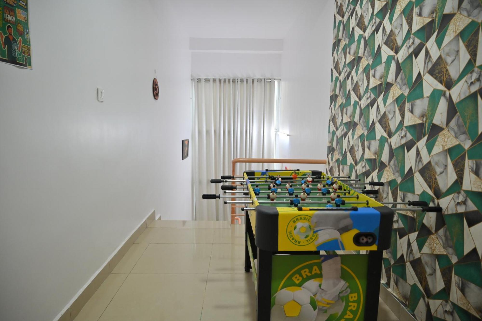 Hyderabad Wanderers Cave Hotel ภายนอก รูปภาพ